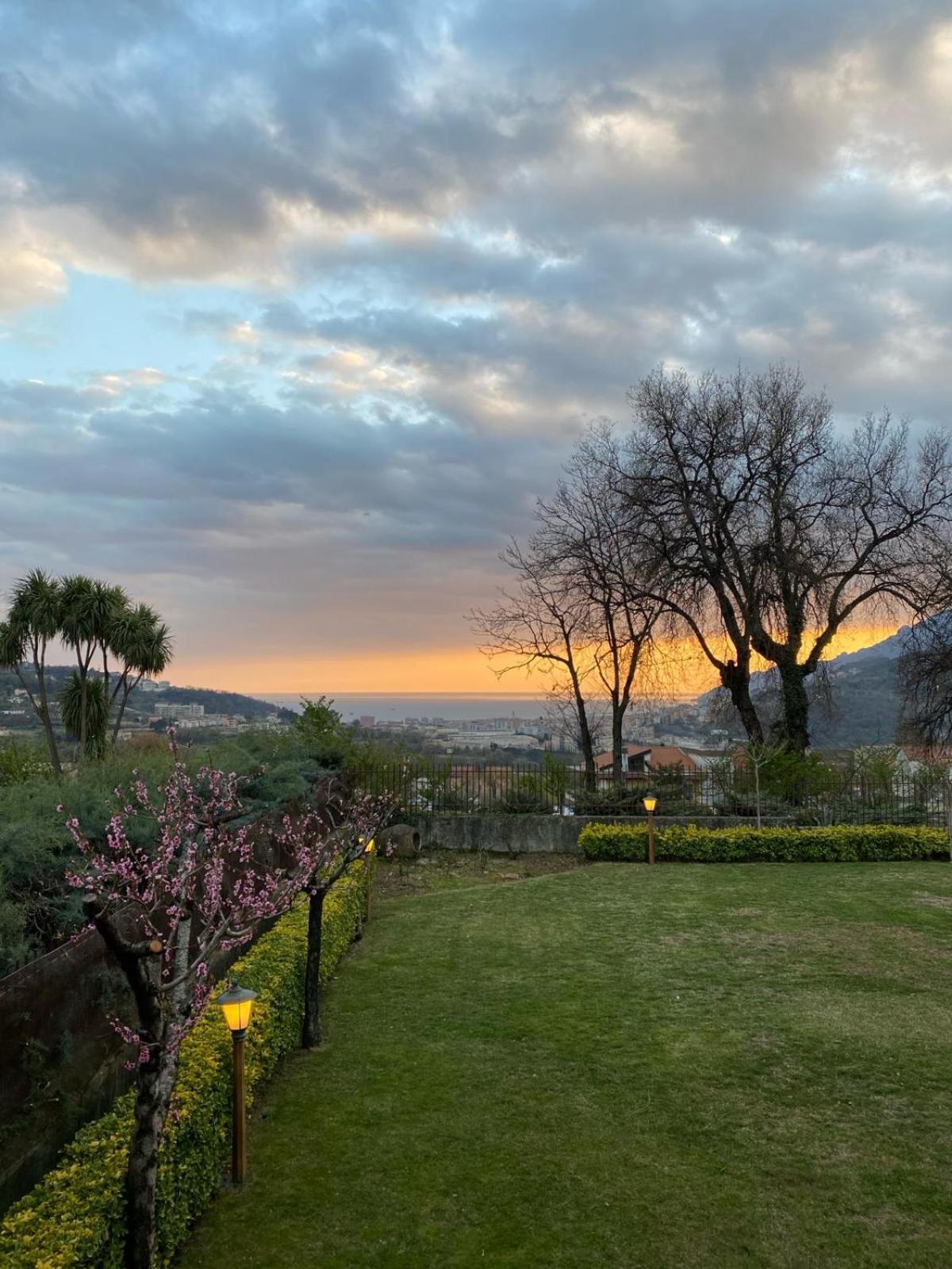 B&B La Rosa Σαλέρνο Εξωτερικό φωτογραφία