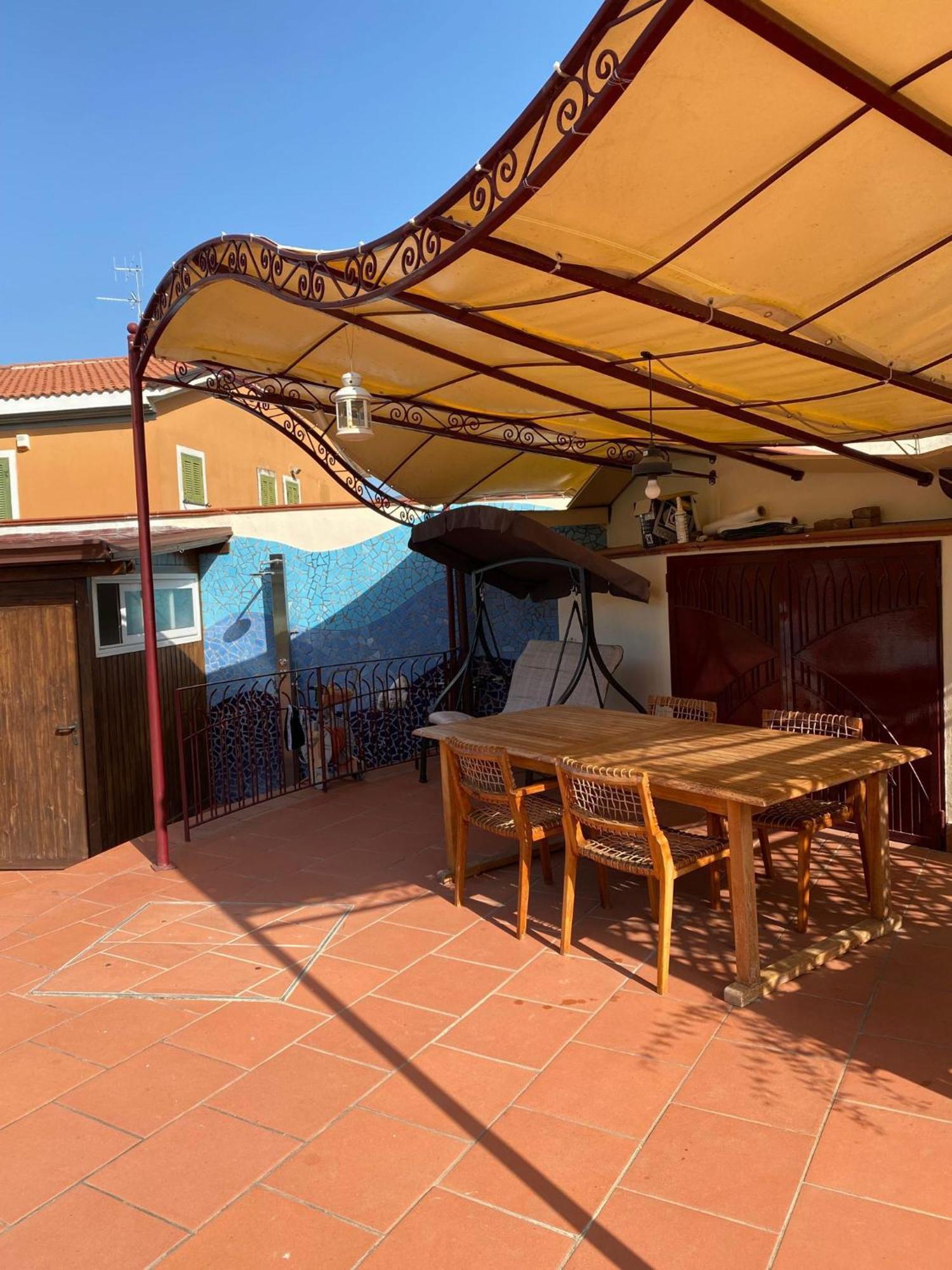 B&B La Rosa Σαλέρνο Εξωτερικό φωτογραφία